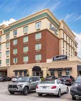 Drury Inn & Suites St Louis Forest Park