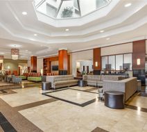 Drury Inn & Suites St Louis Forest Park Lobby