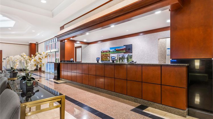 Drury Inn & Suites St Louis Forest Park Lobby