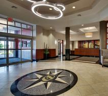 Drury Inn & Suites Findlay Lobby