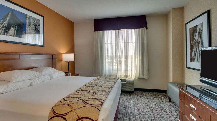 Drury Inn & Suites Findlay Room