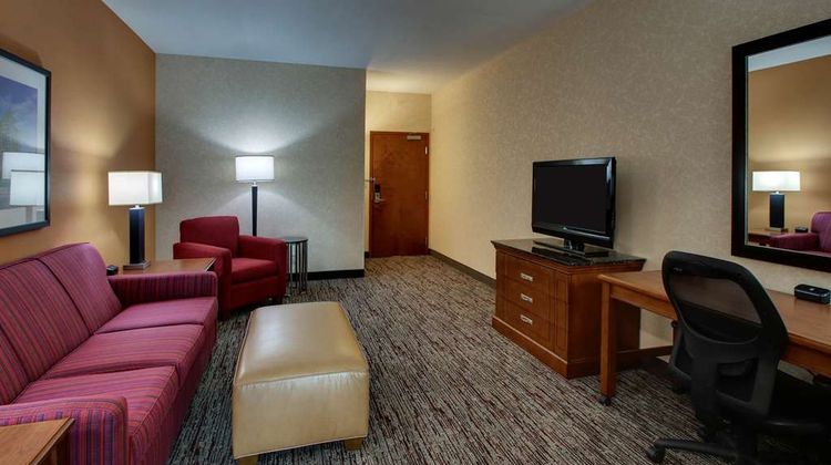 Drury Inn & Suites Findlay Room