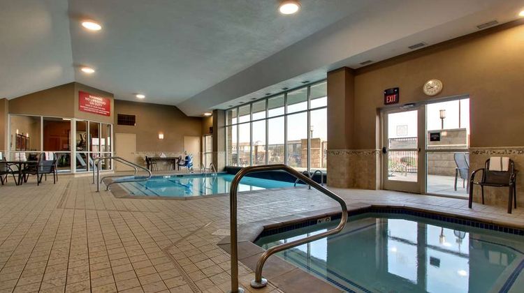 Drury Inn & Suites Findlay Pool