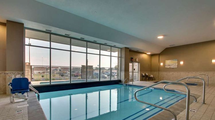 Drury Inn & Suites Findlay Pool