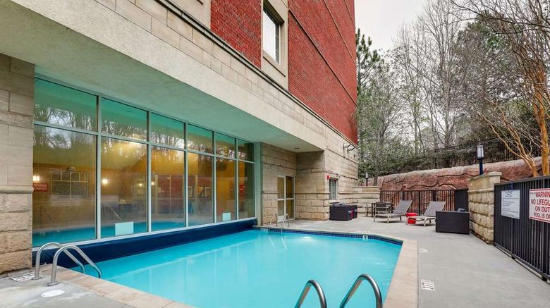 <b>Drury Inn & Suites Charlotte Northlake Pool</b>. Images powered by <a href="https://iceportal.shijigroup.com/" title="IcePortal" target="_blank">IcePortal</a>.