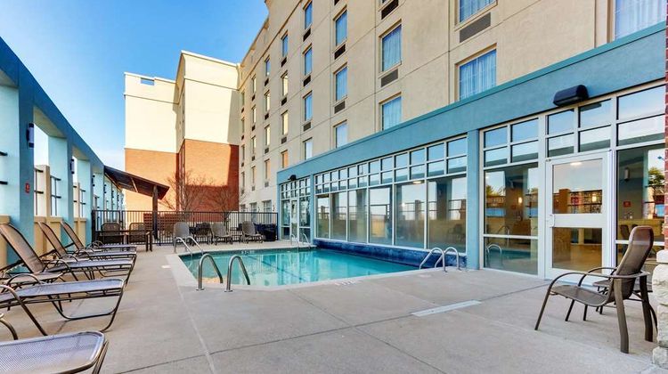 Drury Inn & Suites Sikeston Pool