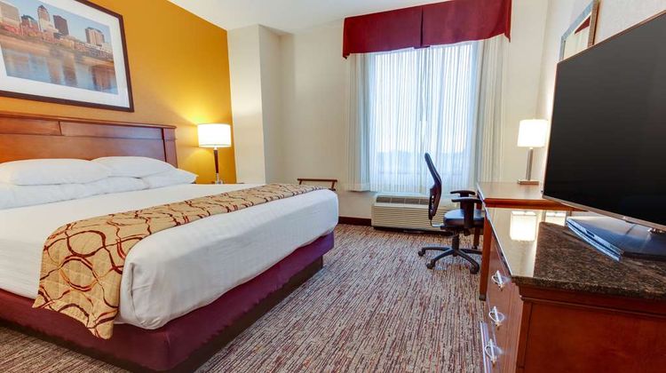 Drury Inn & Suites West Des Moines Room