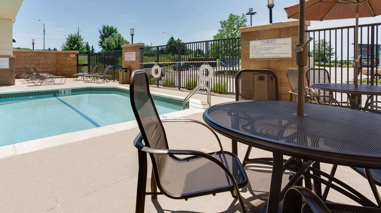 Drury Inn & Suites West Des Moines Pool