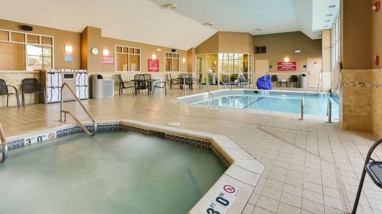 <b>Drury Inn & Suites West Des Moines Pool</b>. Images powered by <a href="https://iceportal.shijigroup.com/" title="IcePortal" target="_blank">IcePortal</a>.