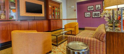 Drury Inn & Suites Indianapolis NE Lobby