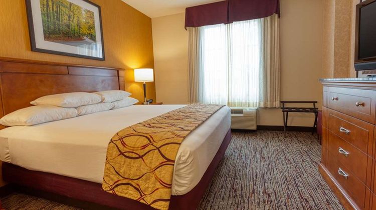 Drury Inn & Suites Indianapolis NE Room
