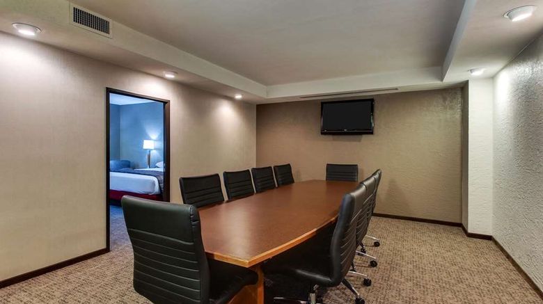 <b>Drury Inn & Suites Phoenix Happy Valley Meeting</b>. Images powered by <a href="https://iceportal.shijigroup.com/" title="IcePortal" target="_blank">IcePortal</a>.