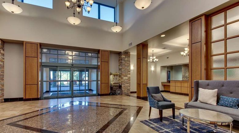 <b>Drury Inn & Suites Phoenix Happy Valley Lobby</b>. Images powered by <a href="https://iceportal.shijigroup.com/" title="IcePortal" target="_blank">IcePortal</a>.