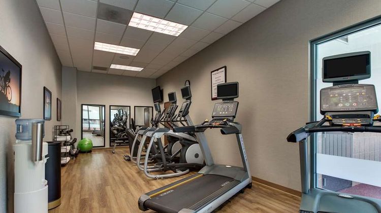 Drury Inn & Suites Phoenix Happy Valley Health