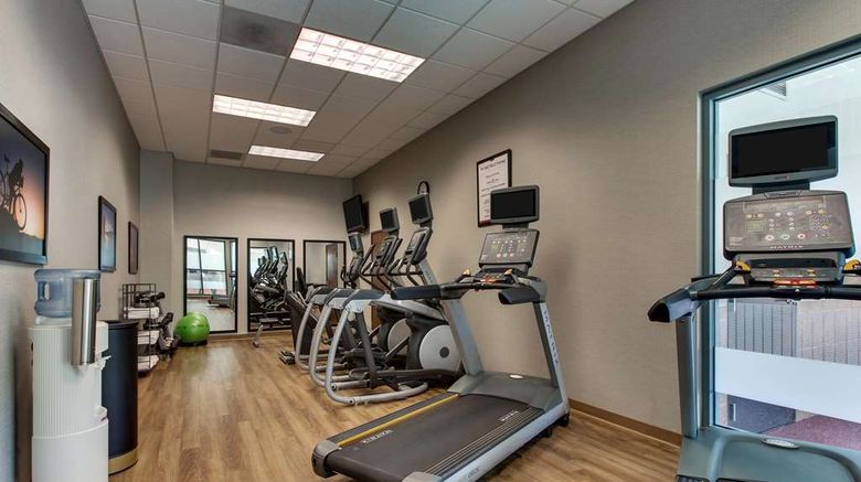 <b>Drury Inn & Suites Phoenix Happy Valley Health</b>. Images powered by <a href="https://iceportal.shijigroup.com/" title="IcePortal" target="_blank">IcePortal</a>.