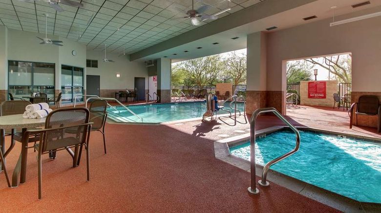 <b>Drury Inn & Suites Phoenix Happy Valley Pool</b>. Images powered by <a href="https://iceportal.shijigroup.com/" title="IcePortal" target="_blank">IcePortal</a>.