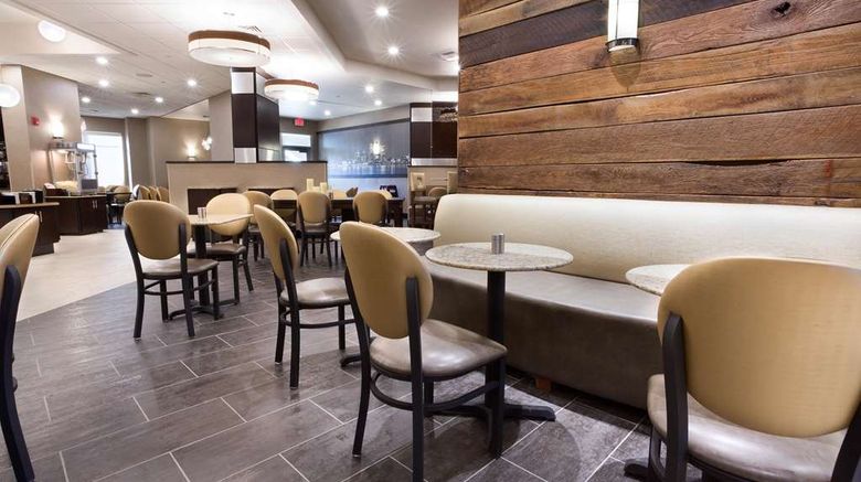 <b>Drury Inn & Suites Louisville North Restaurant</b>. Images powered by <a href="https://iceportal.shijigroup.com/" title="IcePortal" target="_blank">IcePortal</a>.