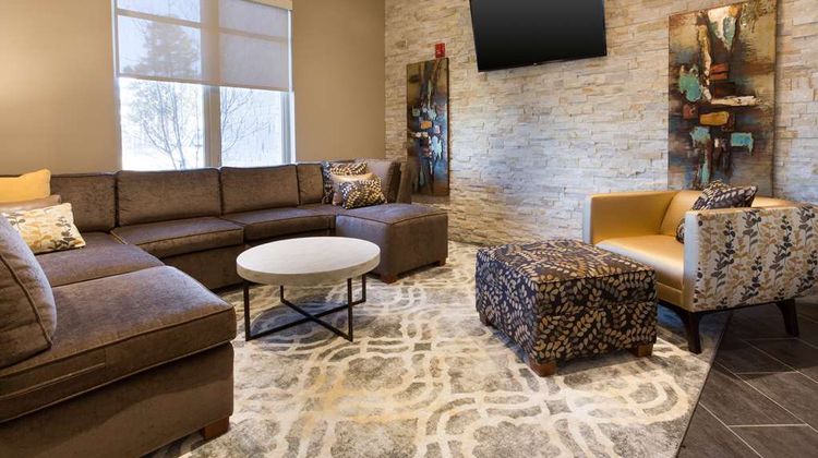 Drury Inn & Suites Louisville North Lobby