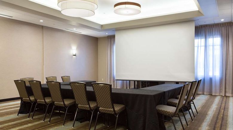 <b>Drury Inn & Suites Louisville North Meeting</b>. Images powered by <a href="https://iceportal.shijigroup.com/" title="IcePortal" target="_blank">IcePortal</a>.