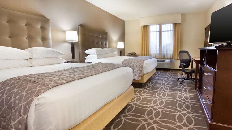 Drury Inn & Suites Louisville North Room