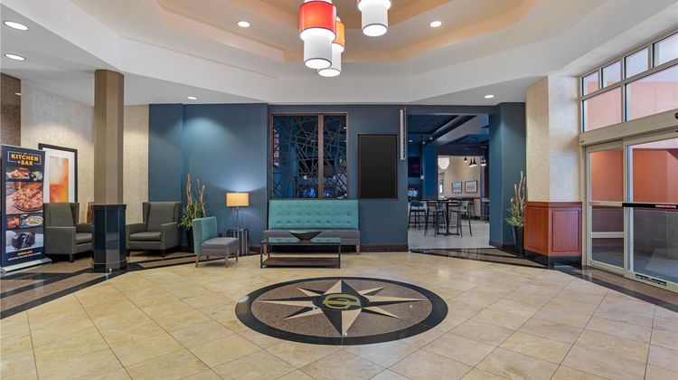 Drury Inn & Suites Baton Rouge Lobby