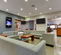 Drury Inn & Suites nr Universal Orlando Lobby
