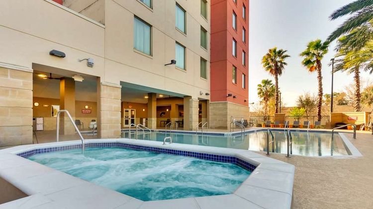 Drury Inn & Suites nr Universal Orlando Pool