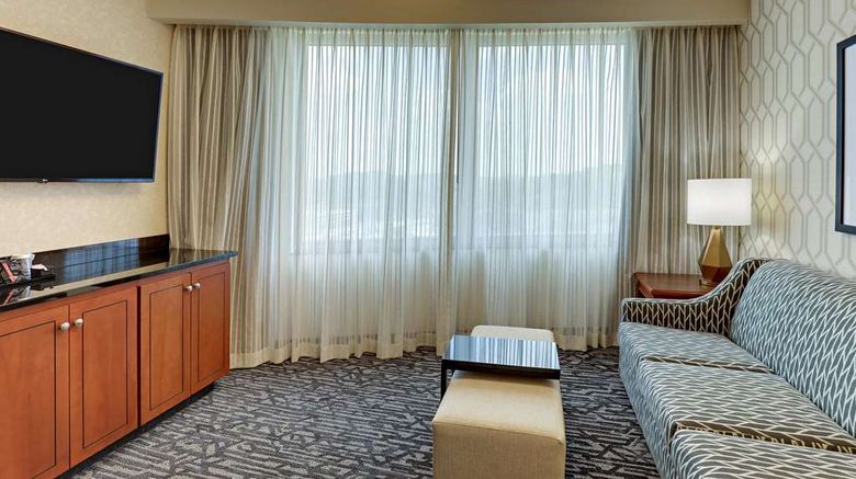 <b>Drury Plaza Hotel Nashville Franklin Room</b>. Images powered by <a href="https://iceportal.shijigroup.com/" title="IcePortal" target="_blank">IcePortal</a>.