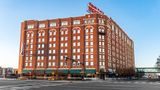 Drury Plaza Hotel Broadview Wichita Exterior