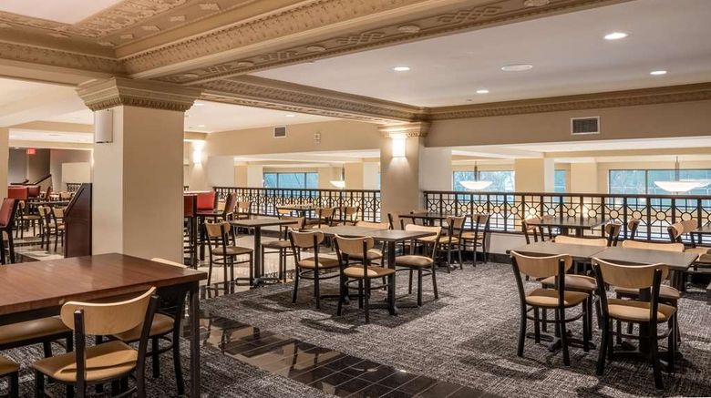 <b>Drury Plaza Hotel Broadview Wichita Restaurant</b>. Images powered by <a href="https://iceportal.shijigroup.com/" title="IcePortal" target="_blank">IcePortal</a>.