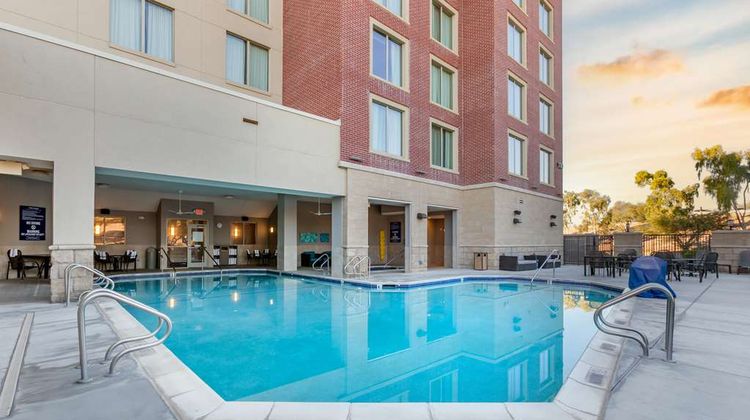 Drury Plaza Hotel Phoenix Tempe Pool
