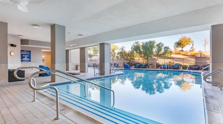<b>Drury Inn & Suites Phoenix Tempe Pool</b>. Images powered by <a href="https://iceportal.shijigroup.com/" title="IcePortal" target="_blank">IcePortal</a>.