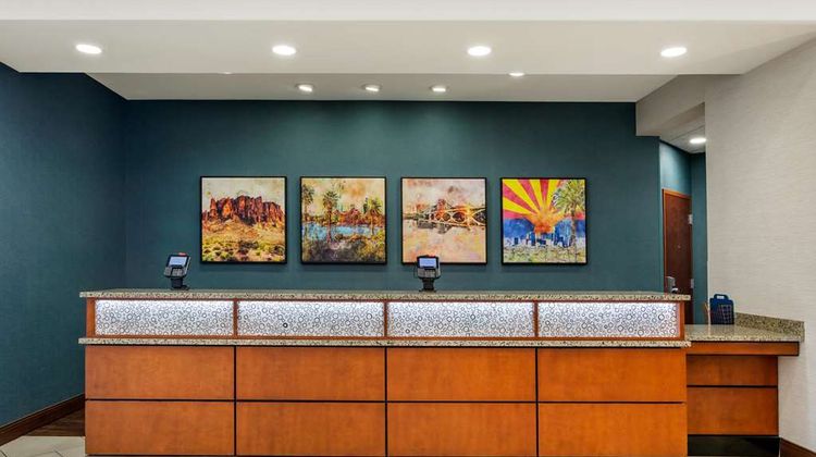 Drury Plaza Hotel Phoenix Tempe Lobby