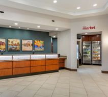 Drury Plaza Hotel Phoenix Tempe Lobby