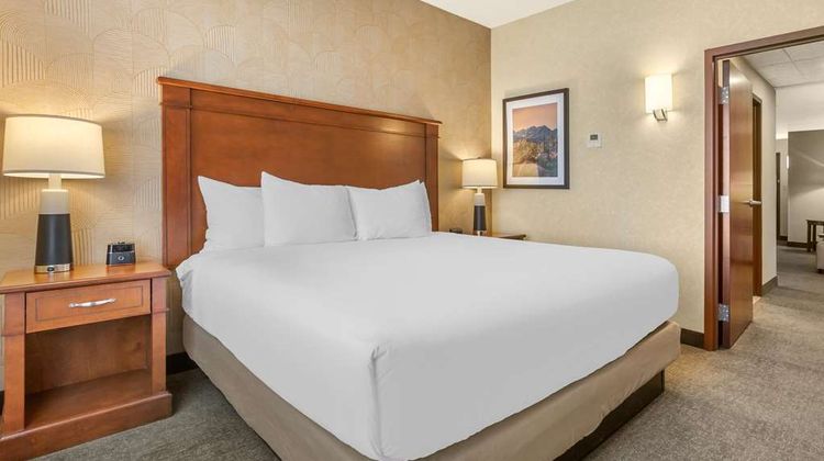 Drury Plaza Hotel Phoenix Tempe Room