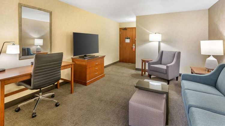 Drury Plaza Hotel Phoenix Tempe Room