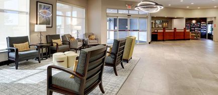 Drury Inn & Suites KC Independence Lobby