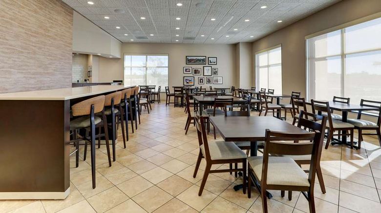 <b>Drury Inn & Suites KC Independence Restaurant</b>. Images powered by <a href="https://iceportal.shijigroup.com/" title="IcePortal" target="_blank">IcePortal</a>.
