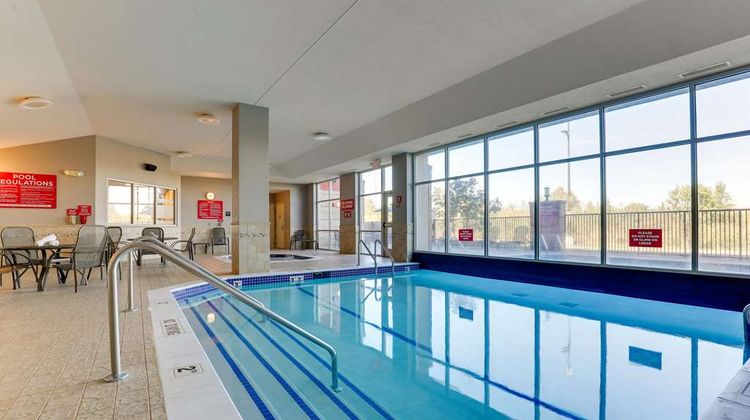 Drury Inn & Suites KC Independence Pool