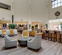 Drury Inn & Suites Phoenix Airport Lobby
