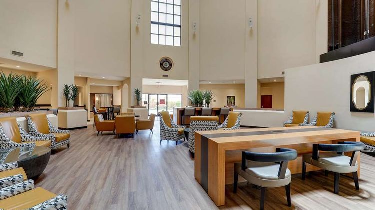 Drury Inn & Suites Phoenix Airport Lobby