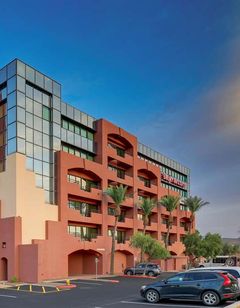 Drury Inn & Suites Phoenix Airport