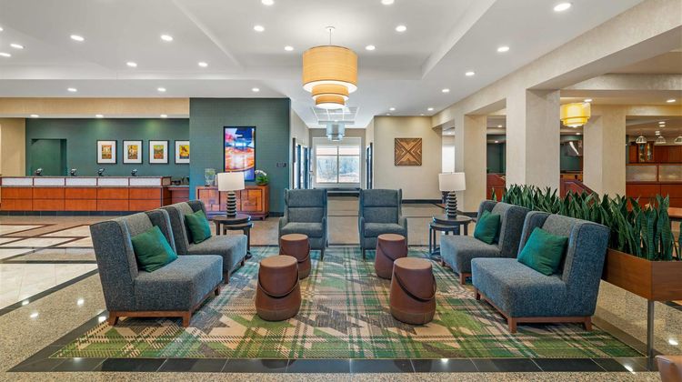 Drury Plaza Hotel St Louis Brentwood Lobby