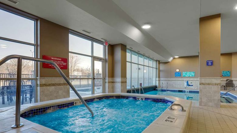 <b>Drury Plaza Hotel Mt. Vernon Pool</b>. Images powered by <a href="https://iceportal.shijigroup.com/" title="IcePortal" target="_blank">IcePortal</a>.