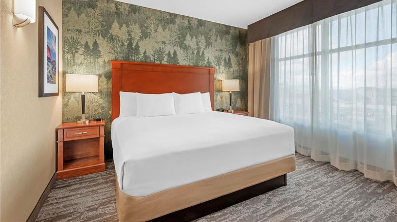 <b>Drury Plaza Hotel Colorado Springs Room</b>. Images powered by <a href="https://iceportal.shijigroup.com/" title="IcePortal" target="_blank">IcePortal</a>.