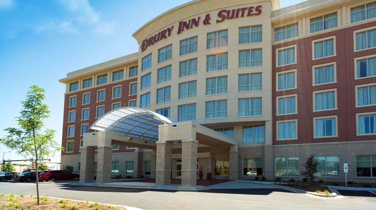 Drury Inn & Suites Burlington Exterior