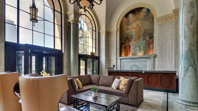 <b>Drury Plaza Hotel Cleveland Downtown Lobby</b>. Images powered by <a href="https://iceportal.shijigroup.com/" title="IcePortal" target="_blank">IcePortal</a>.