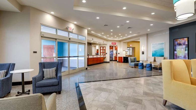 <b>Drury Inn & Suites Grand Rapids Lobby</b>. Images powered by <a href="https://iceportal.shijigroup.com/" title="IcePortal" target="_blank">IcePortal</a>.