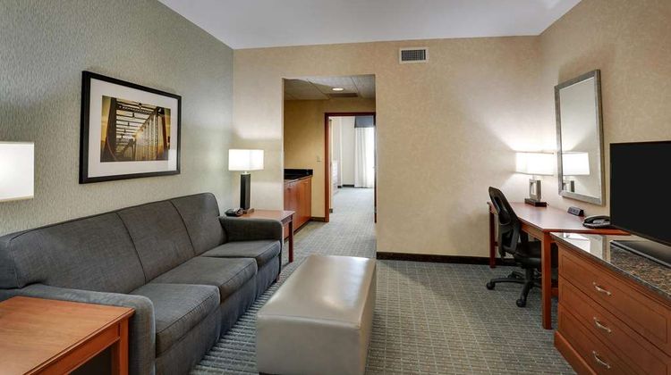 Drury Inn & Suites Grand Rapids Room
