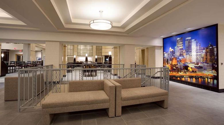 <b>Drury Plaza Hotel Pittsburgh Downtown Lobby</b>. Images powered by <a href="https://iceportal.shijigroup.com/" title="IcePortal" target="_blank">IcePortal</a>.